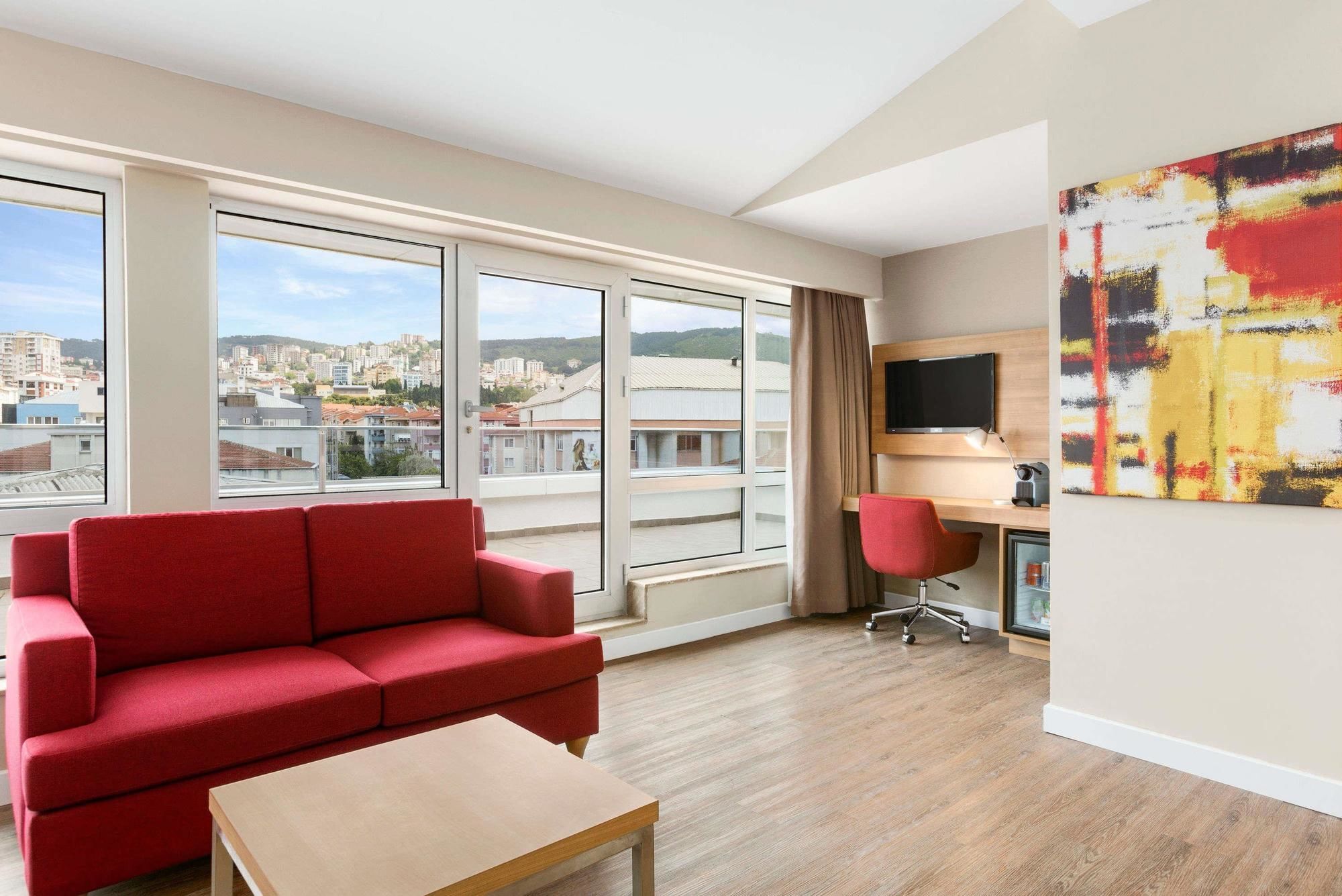 Ramada Encore Istanbul Kartal מראה חיצוני תמונה